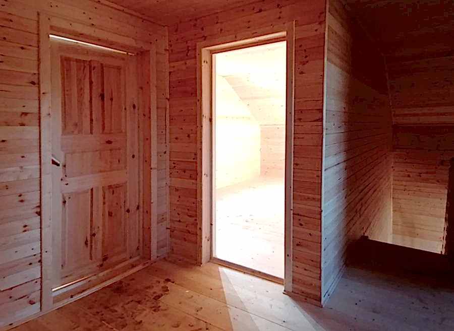 Деревянные двери